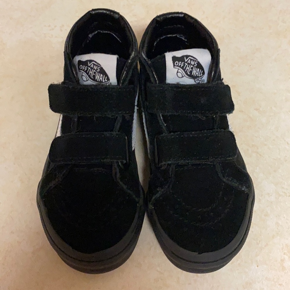 Black Vans